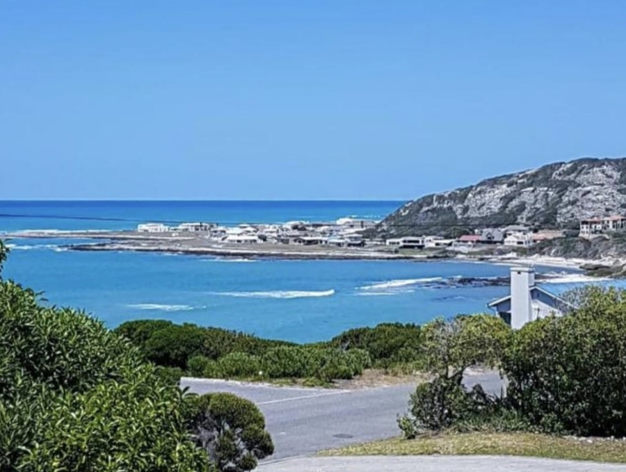 4 Bedroom Property for Sale in Oceanview Heights Western Cape